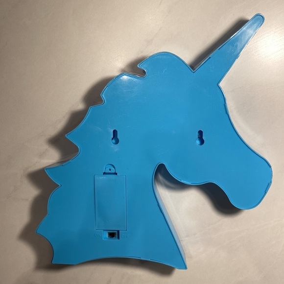 Lightup unicorn 🦄 room decor 10” x 9.5” x 1” standing turquoise blue periwinkle - Picture 5 of 5